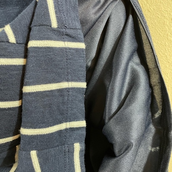 Renee C Women's navy blue white striped lined midi skirt, sz S, EUC - Picture 5 of 6